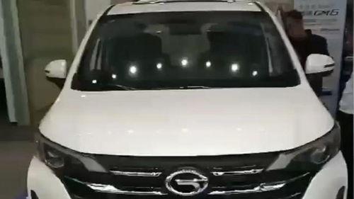 国产车炫富小伙视频大全,国产车视频走红，炫富小伙展现国产车魅力